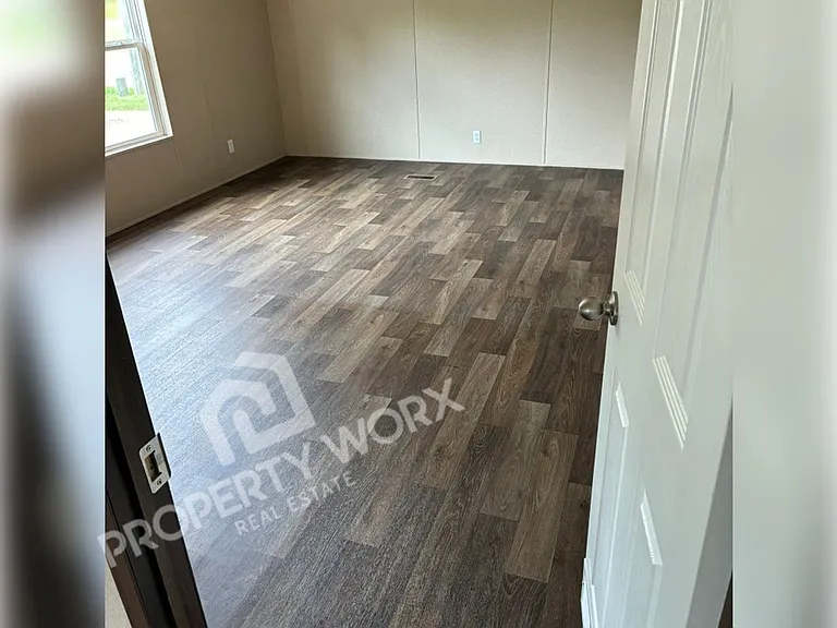 4815 Mike Ln — Photo 5