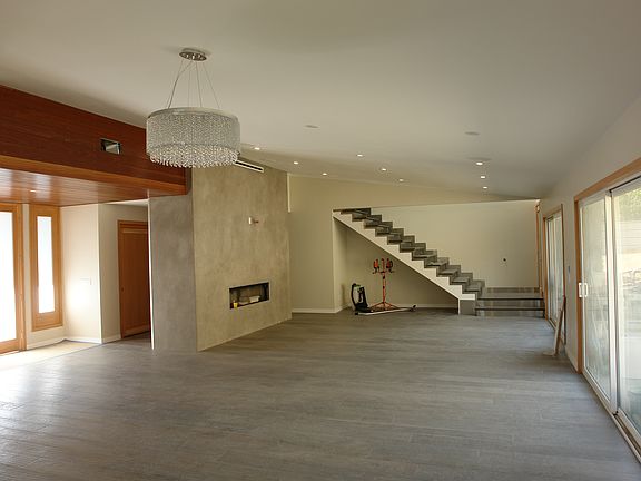 4th image of 4189 S Cloverdale Ave