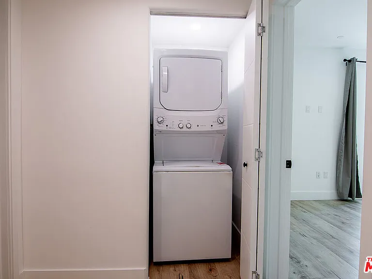 1236 N Fairfax Ave #2 — Photo 18