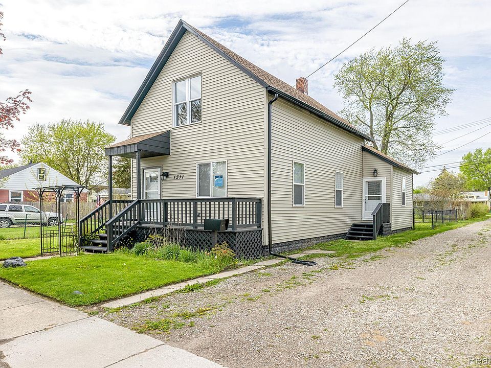 1st image of 1511 Francis St