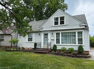 29705 Green Dr, Willowick, OH 44095
