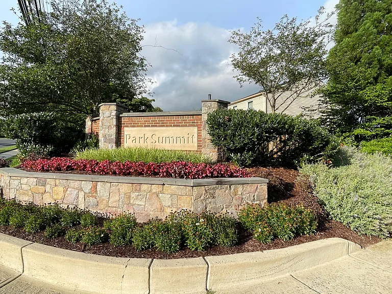 525 Pensacola Dr — Photo 24