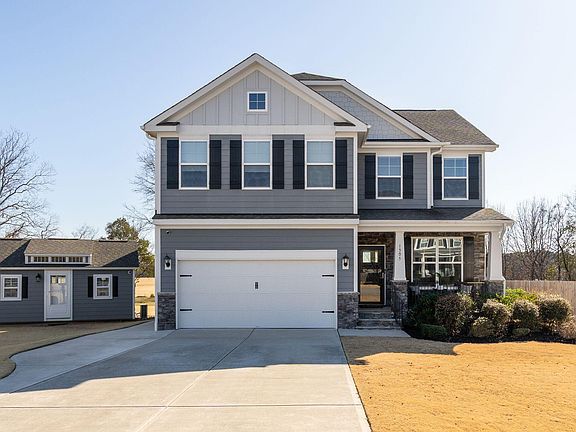 4th image of 1305 White Spruce Dr