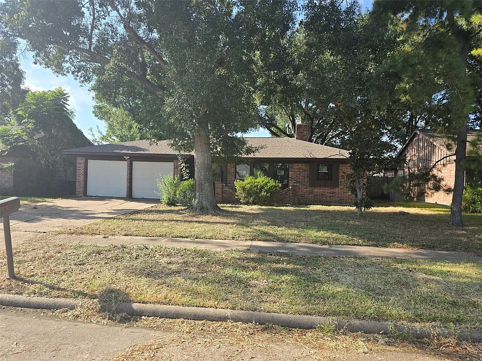 12507 Bexley Dr