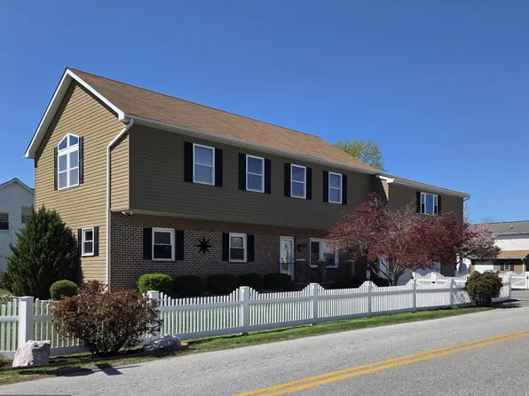 2100 Lodge Forest Dr, Baltimore, MD 21219