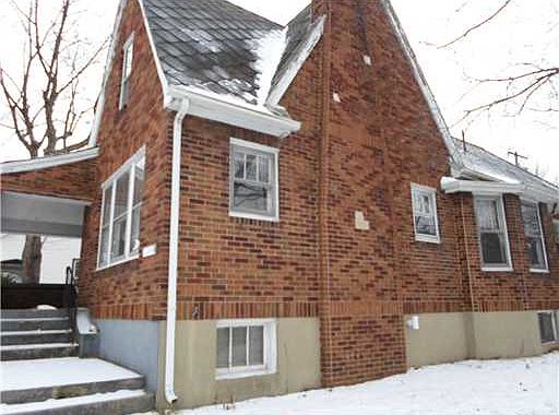2nd image of 2300 Wyoming St