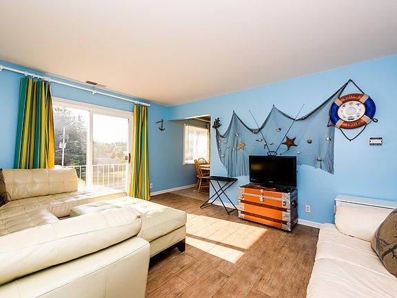 5th image of 3606 Lakeshore Dr APT A10