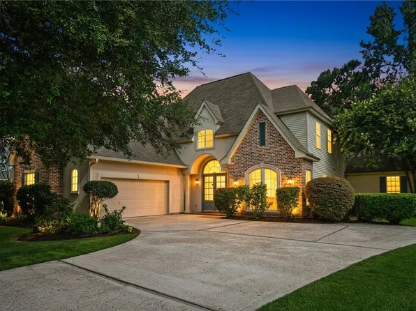 1320 Stillwater Dr, Mandeville, LA 70471