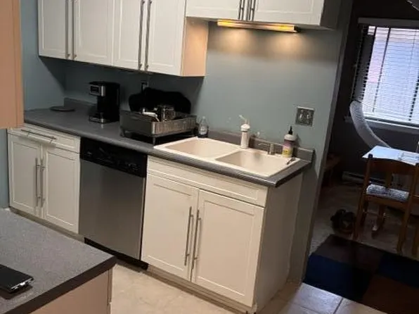 7001 N Green Bay AVENUE #C, Glendale, WI 53209