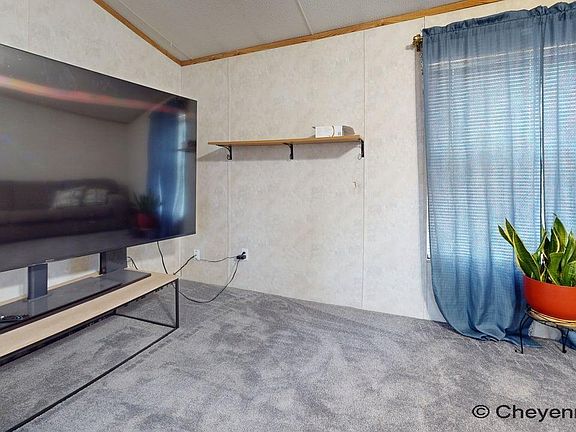 4th image of 4402 Avenue B2