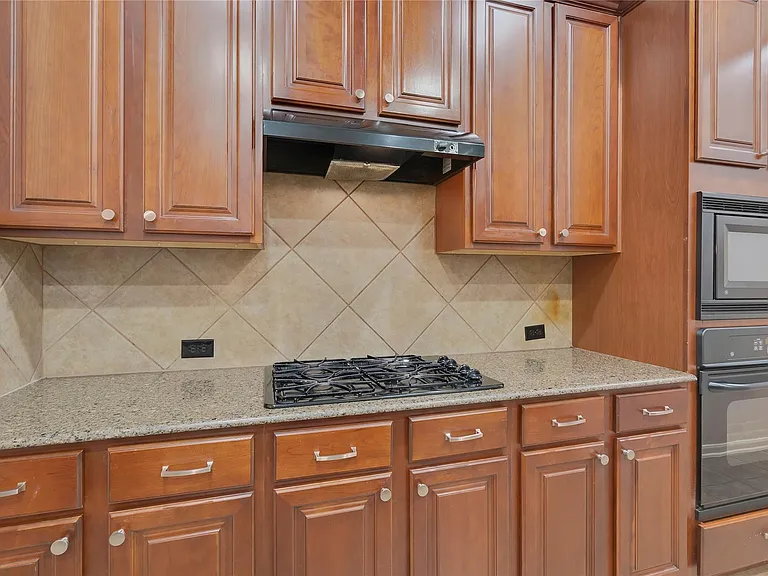 11511 Timberly Park Ln — Photo 8