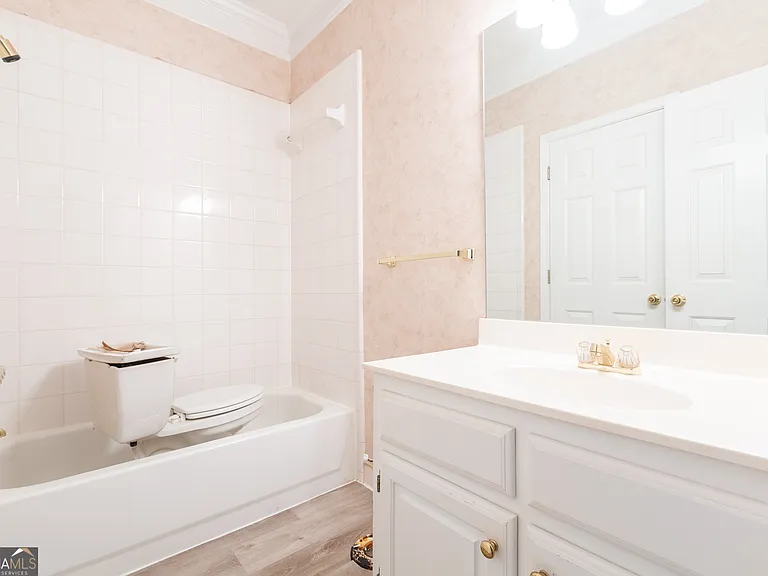 1748 Christiana Dr — Photo 16