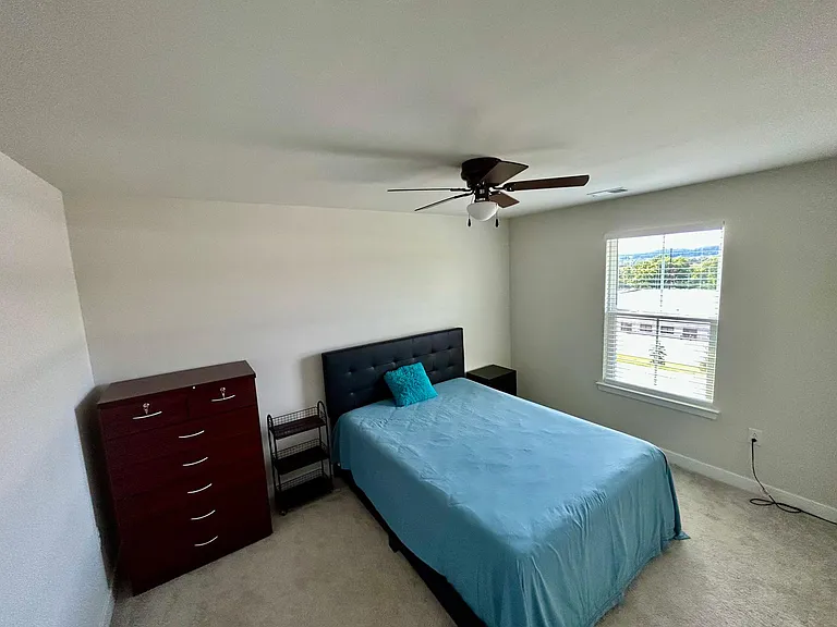 210 Chase Dr — Photo 26