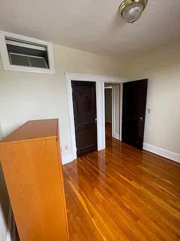 Waverly Apartments — Photo 10