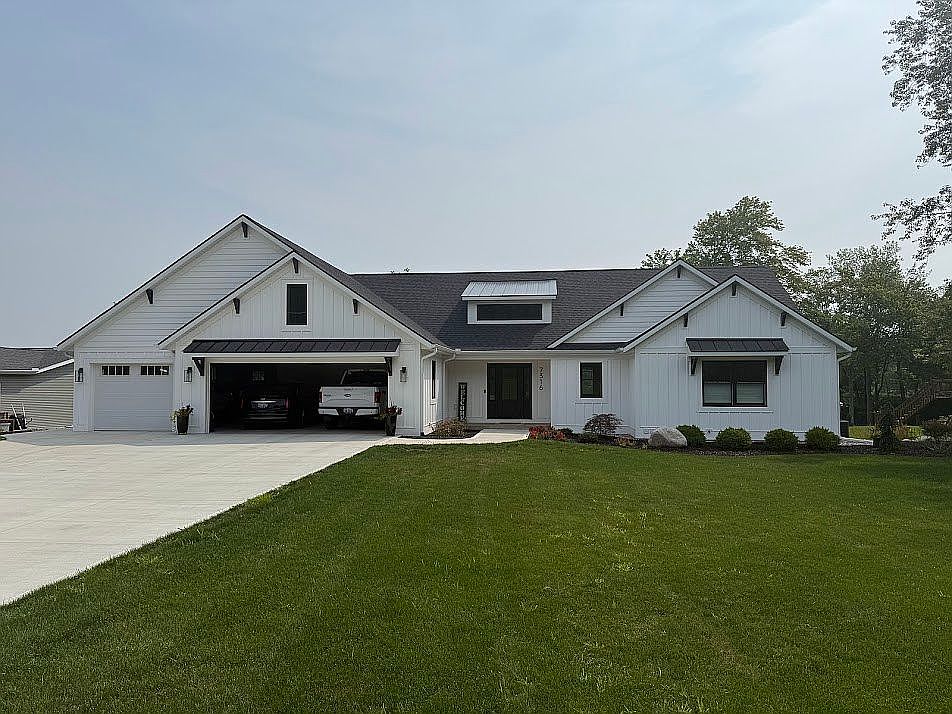 1st image of 7316 Kettle Lake Dr SE
