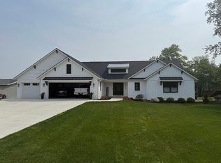 7316 Kettle Lake Dr SE, Alto, MI 49302