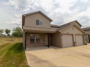 4002 Snowy Owl Dr, Columbia, MO 65202