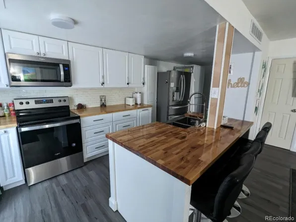 7998 Chase Cir APT 2, Arvada, CO 80003