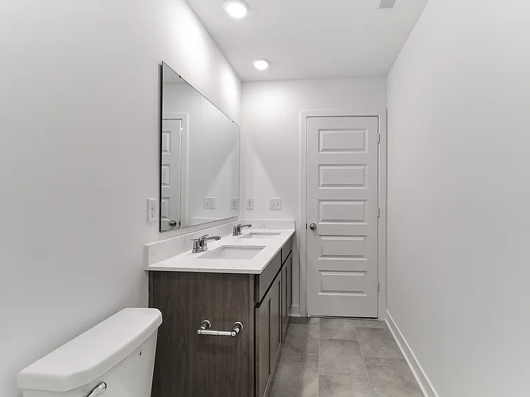 422 Eisenhower St — Photo 29