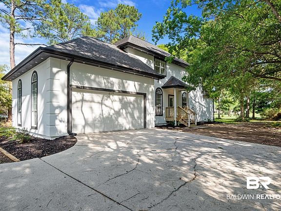3rd image of 621 Wedgewood Dr