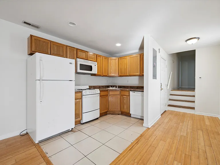 1708 N 18th St #2 — Photo 14