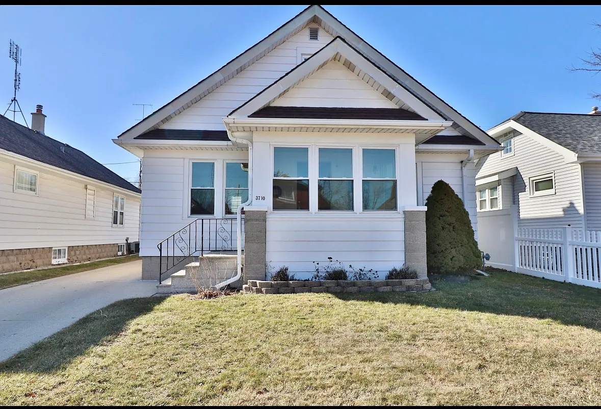 3710 10th Ave photo 1