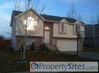 1706 N 2225 W, Clinton, UT 84015