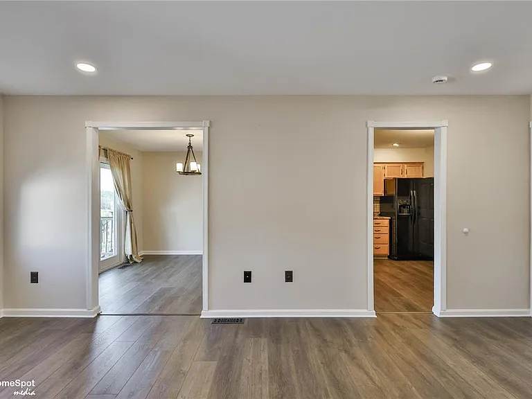 124 Stephanie Dr — Photo 7