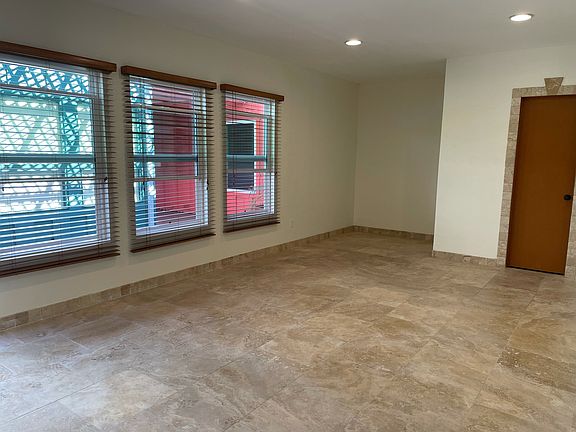 2nd image of 975 Hornblend St #C
