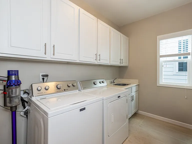 101 Salt Cedar Ln — Photo 24