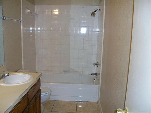 4th image of 3305 Stonewall Ln
