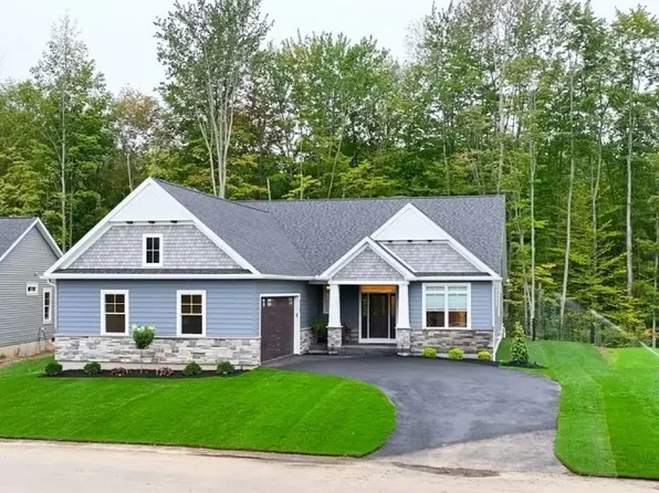 8010 Sedge Grass Rd, Lysander, NY 13027