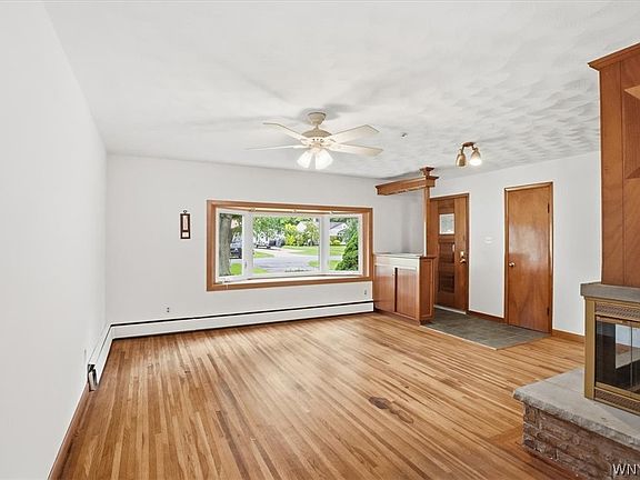 5th image of 930 Elliott Dr