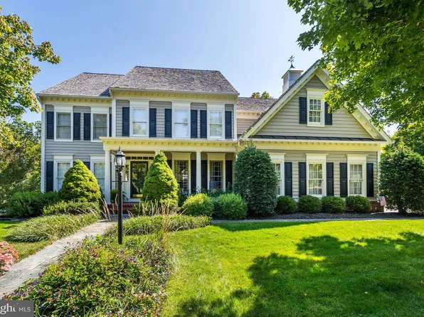 1181 Hawling Pl SW, Leesburg, VA 20175