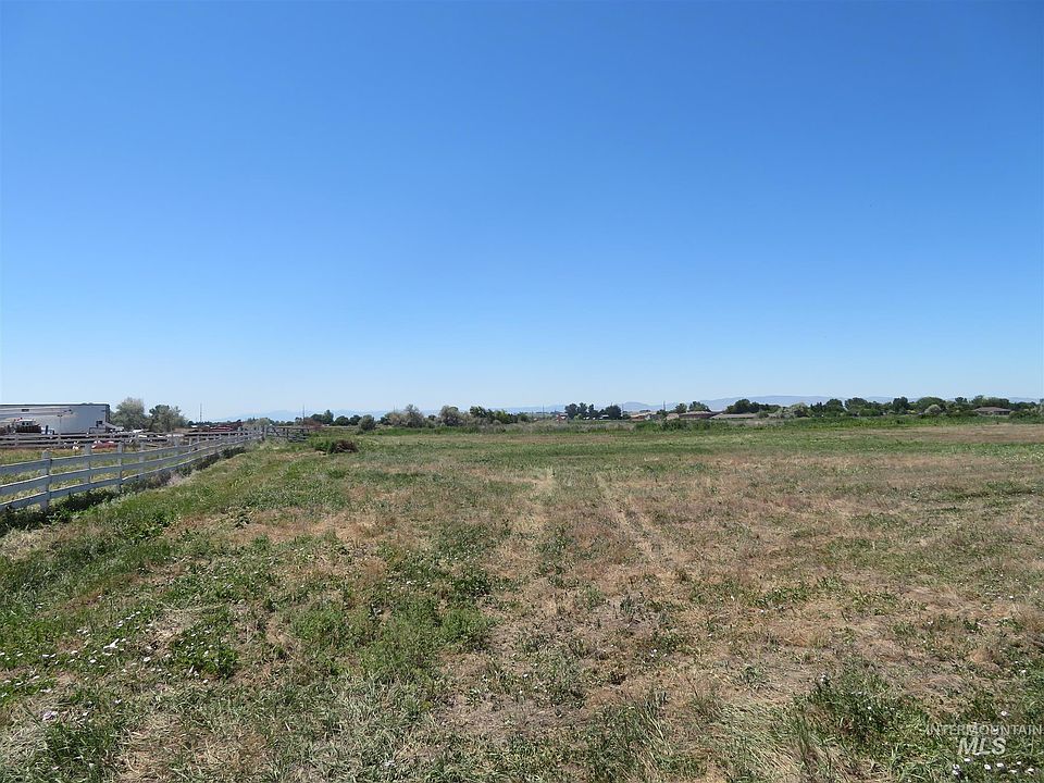 1st image of Alma Ln