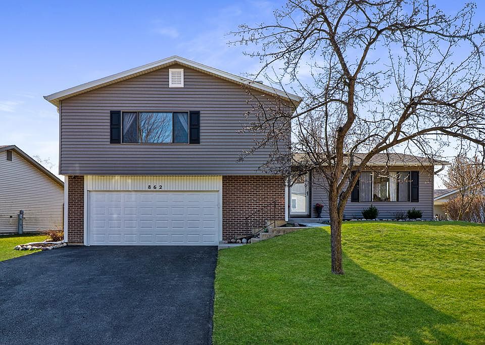 1st image of 862 Shorewood Dr