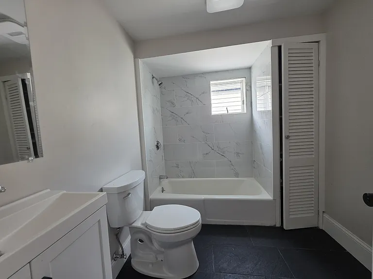 26 Warner St #1 — Photo 11