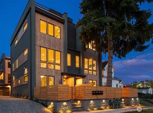 4518 Corliss Ave N #B, Seattle, WA