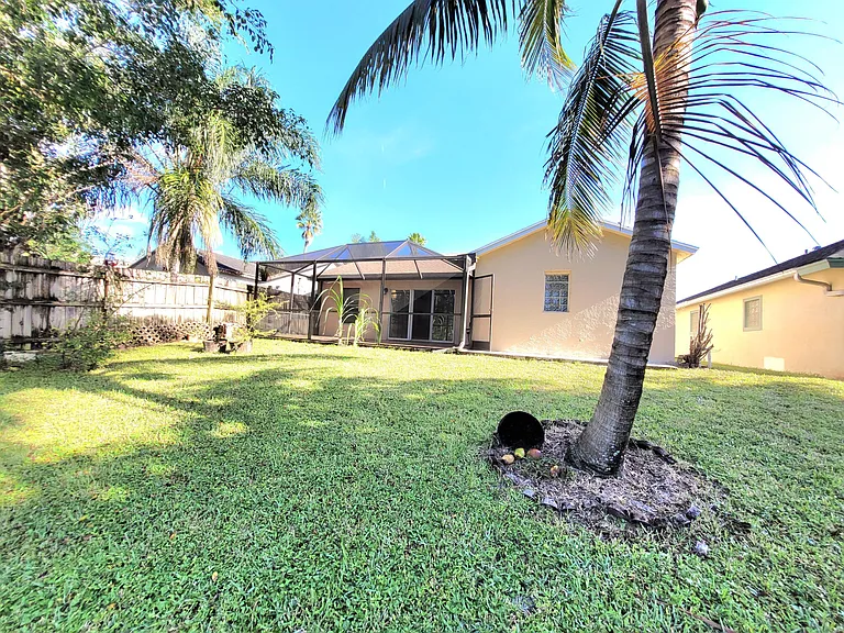1328 Waterway Cove Dr — Photo 22