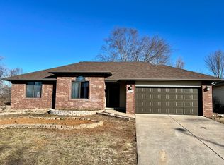 3494 S Leawood Avenue, Springfield, MO 65807