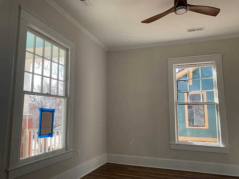511 Park Ave — Photo 15