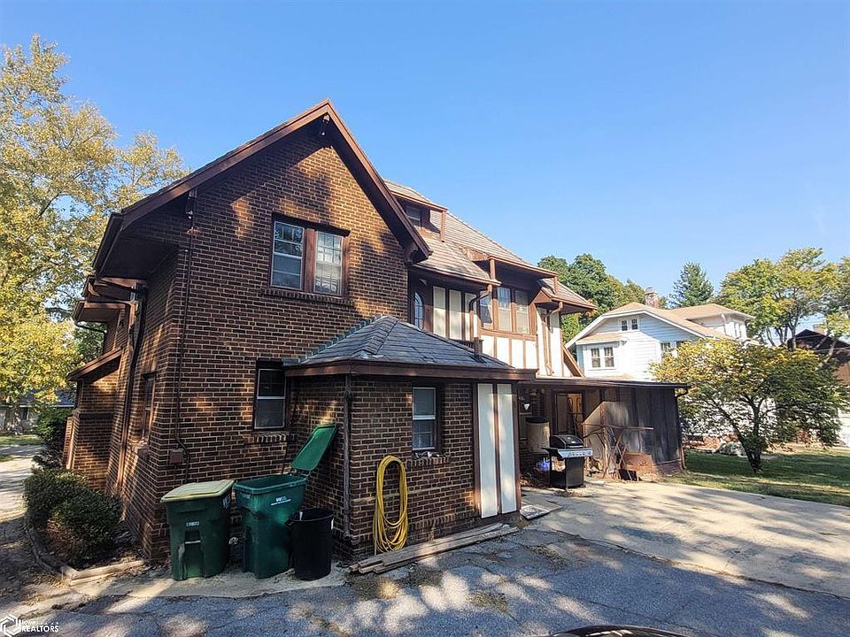 1104 W Adams St, Creston, IA 50801 Zillow