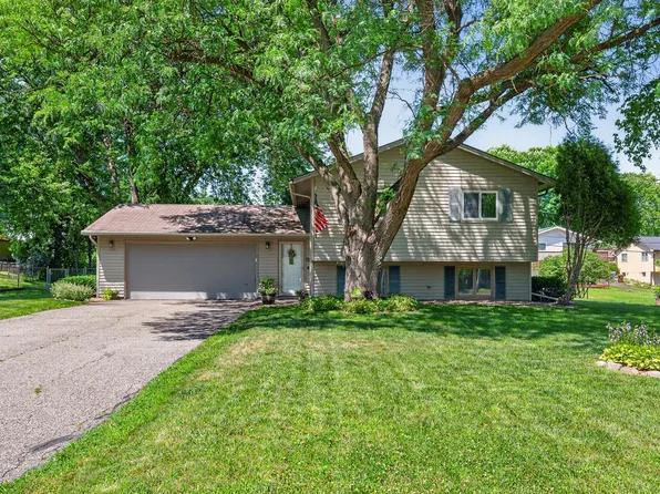 12630 25th Ave N, Plymouth, MN 55441