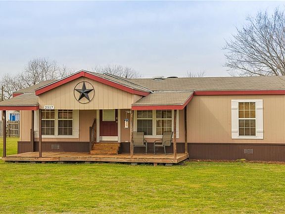 2nd image of 2517 Cypress Ln