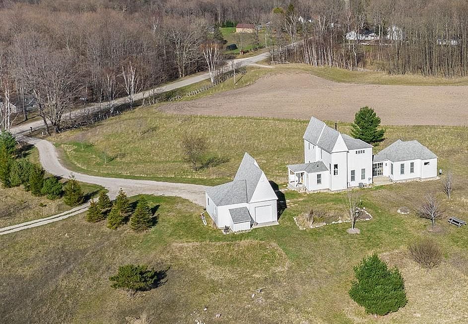 5613 Division, Darlington, IN 47940 MLS 78080006067 Zillow