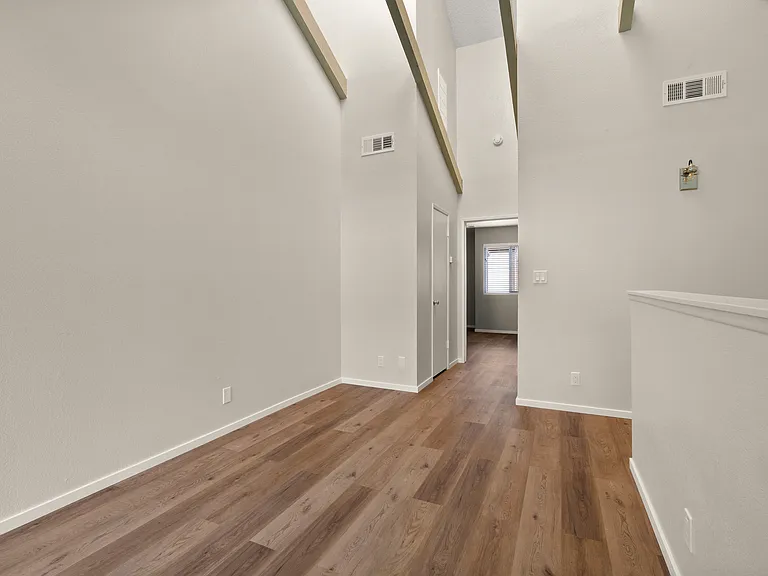 440 Linden Dr #2 — Photo 24
