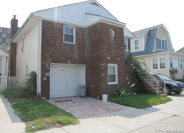 560 E Broadway #SIDE