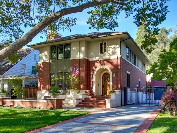 1206 41st St, Sacramento, CA 95819