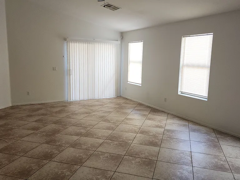 36455 W Alhambra St — Photo 24