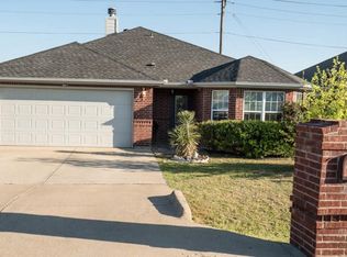 718 Rambling Ct, Granbury, TX 76049